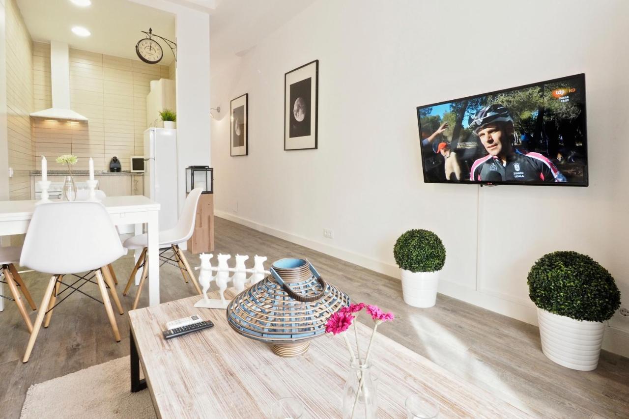 The White Flats Sant Antoni Apartment Barcelona Bagian luar foto