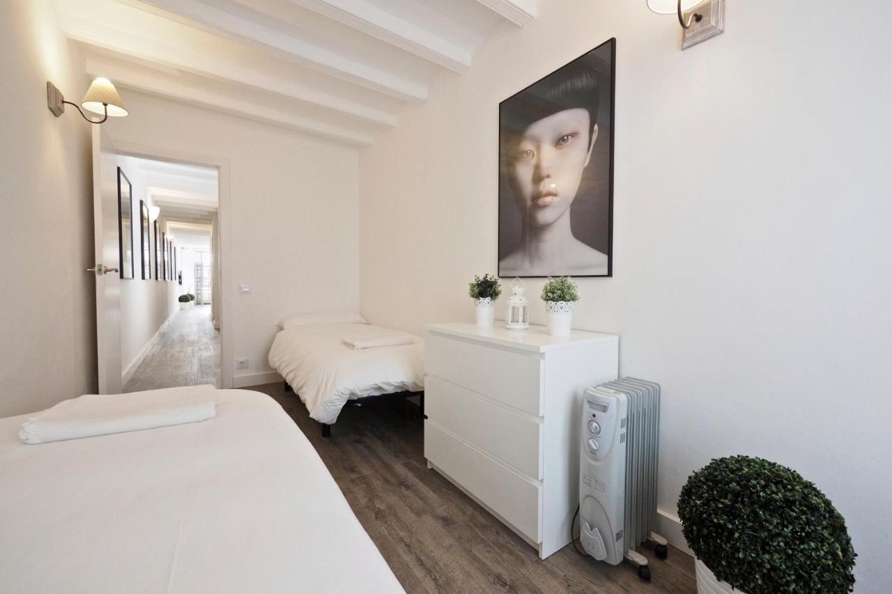 The White Flats Sant Antoni Apartment Barcelona Bagian luar foto
