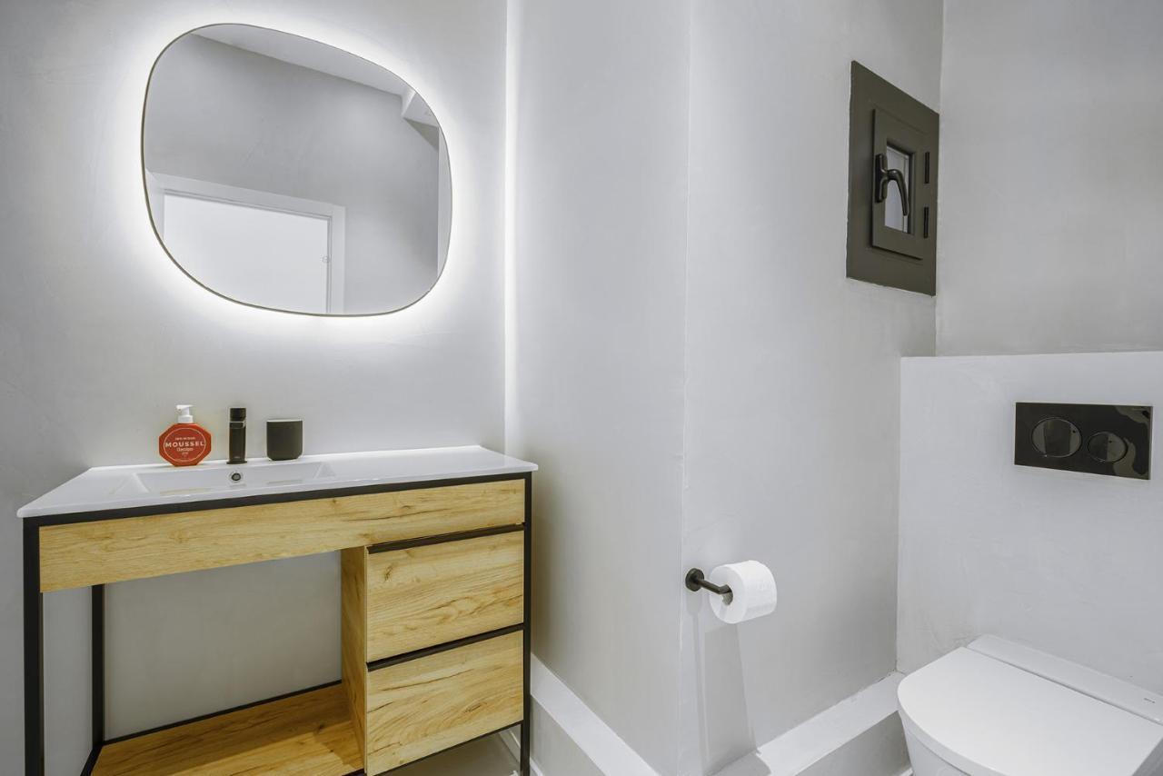 The White Flats Sant Antoni Apartment Barcelona Bagian luar foto