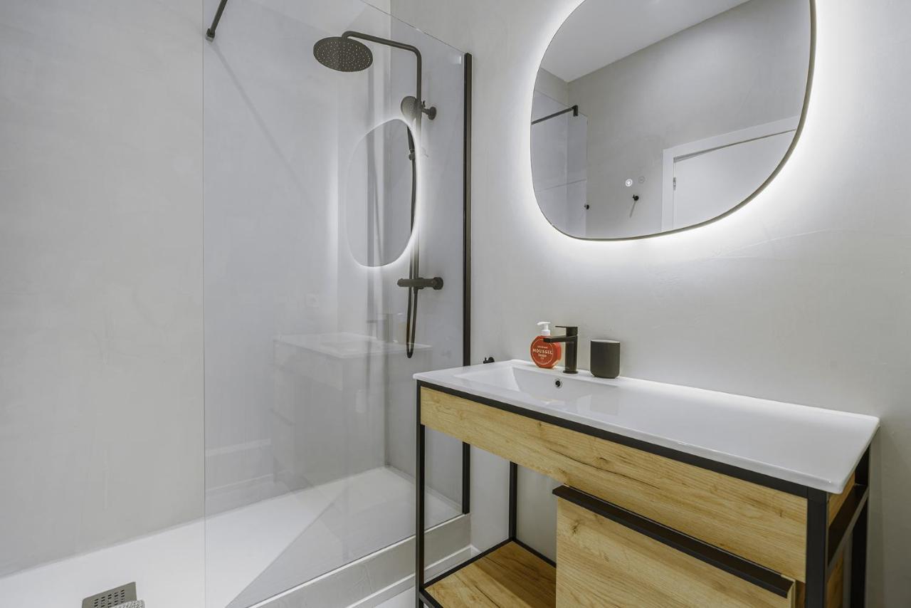 The White Flats Sant Antoni Apartment Barcelona Bagian luar foto