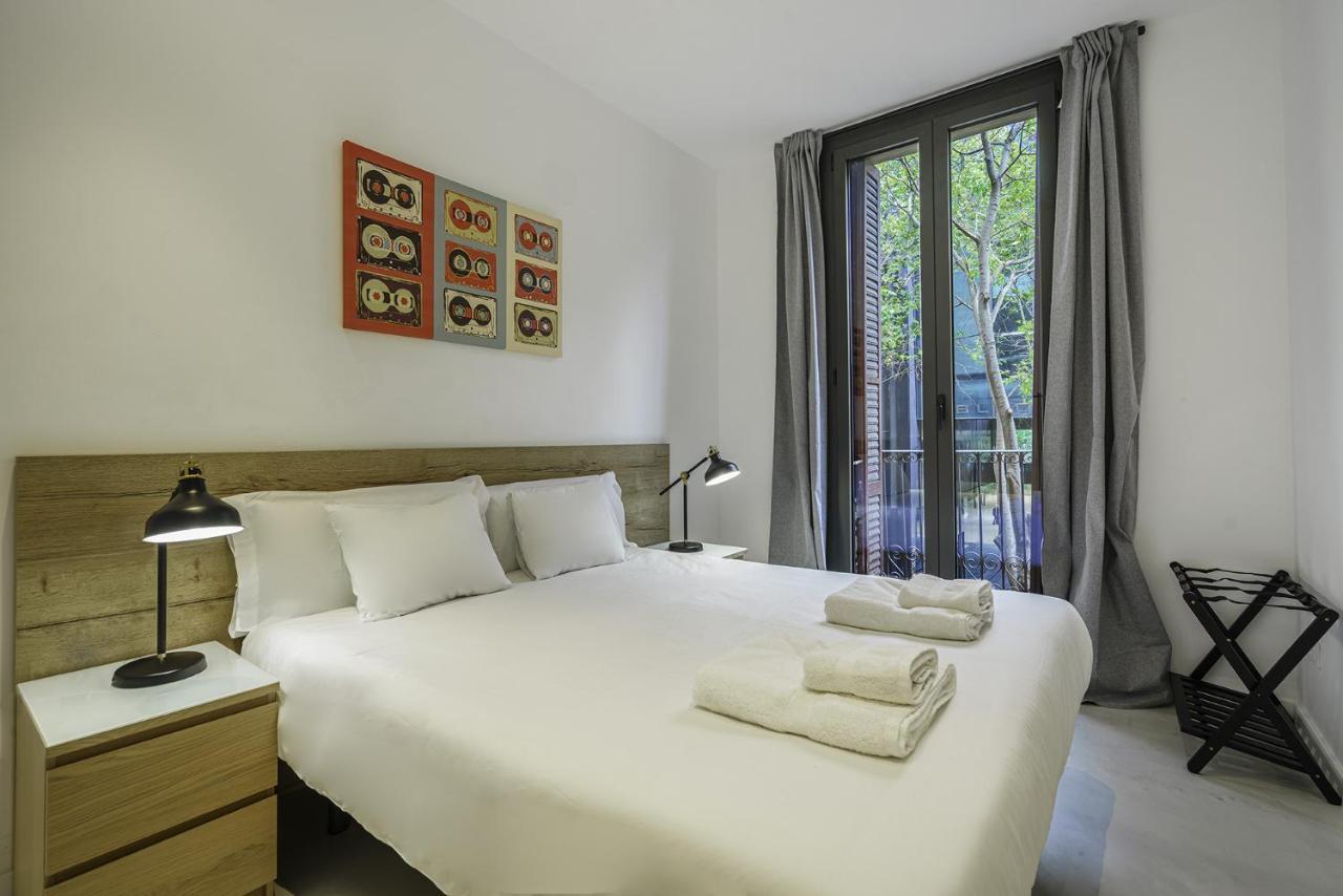 The White Flats Sant Antoni Apartment Barcelona Bagian luar foto