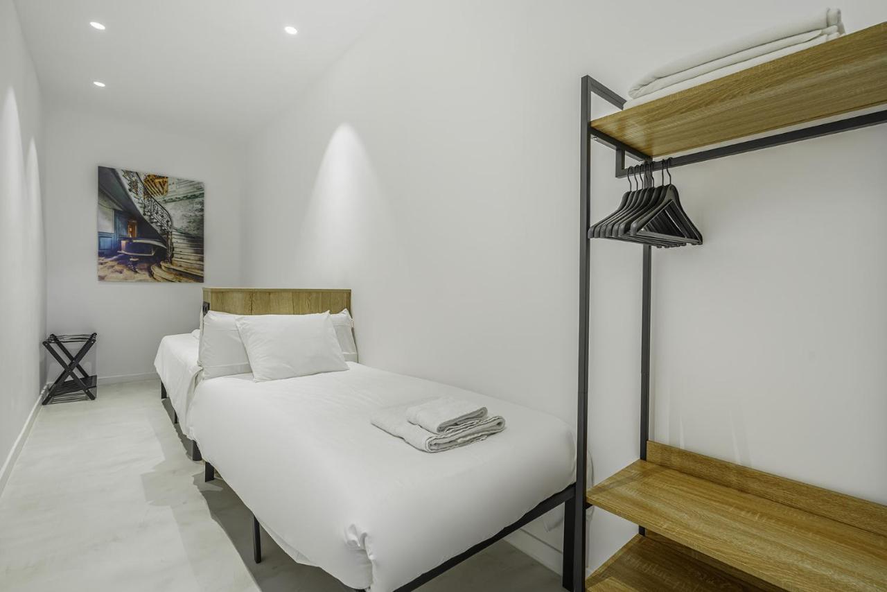 The White Flats Sant Antoni Apartment Barcelona Bagian luar foto