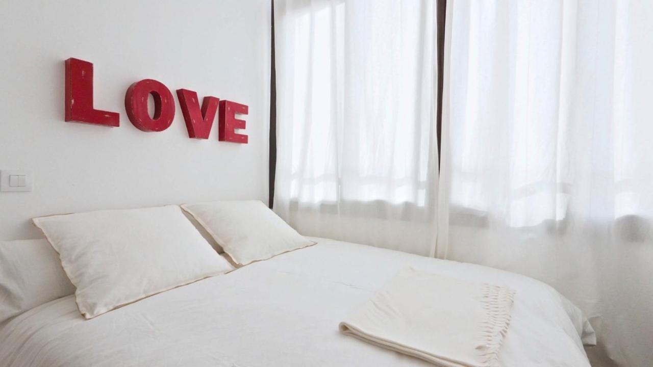 The White Flats Sant Antoni Apartment Barcelona Bagian luar foto
