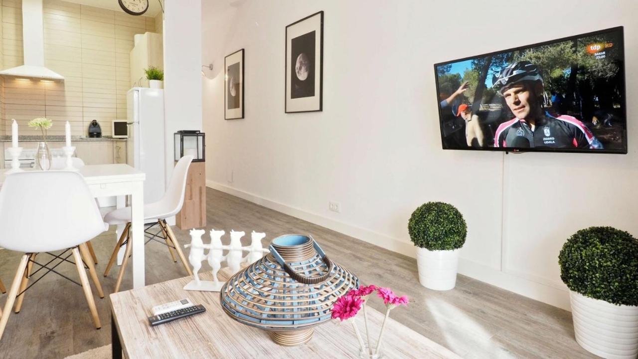 The White Flats Sant Antoni Apartment Barcelona Bagian luar foto